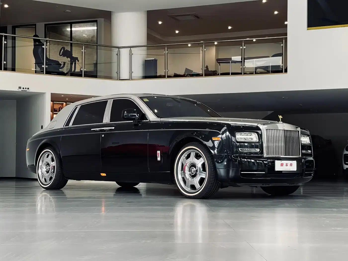 2013 Phantom 6.7L Extended Wheelbase (EWB) — миниатюра 18