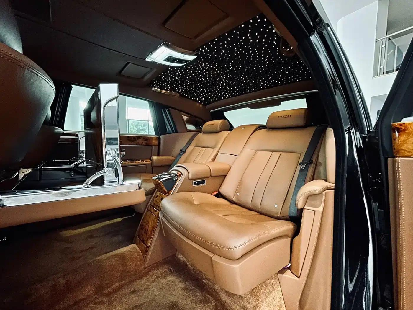 2013 Phantom 6.7L Extended Wheelbase (EWB) — миниатюра 10