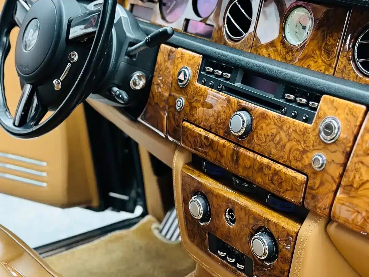 2006 Phantom 6.7L Extended Wheelbase (EWB) — миниатюра 2