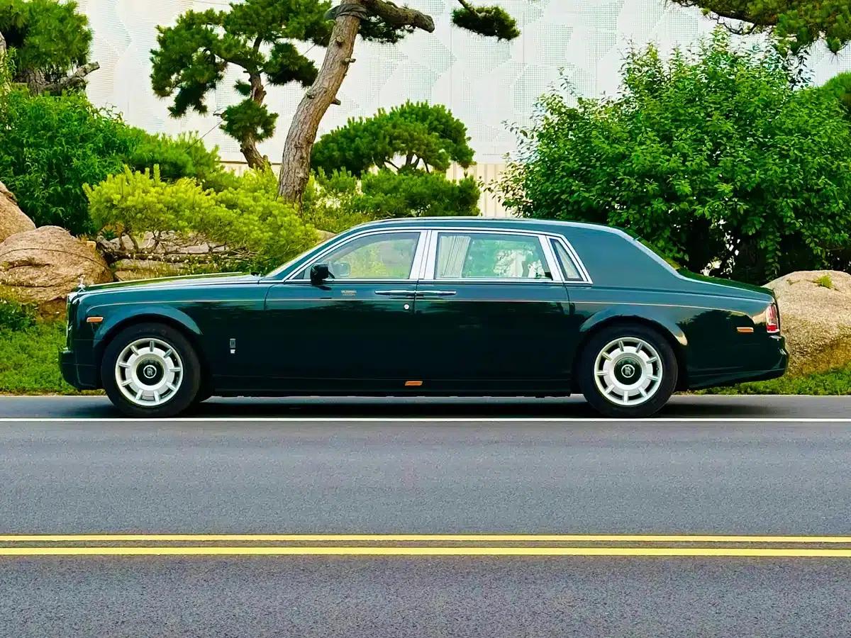 2006 Phantom 6.7L Extended Wheelbase (EWB) — миниатюра 6