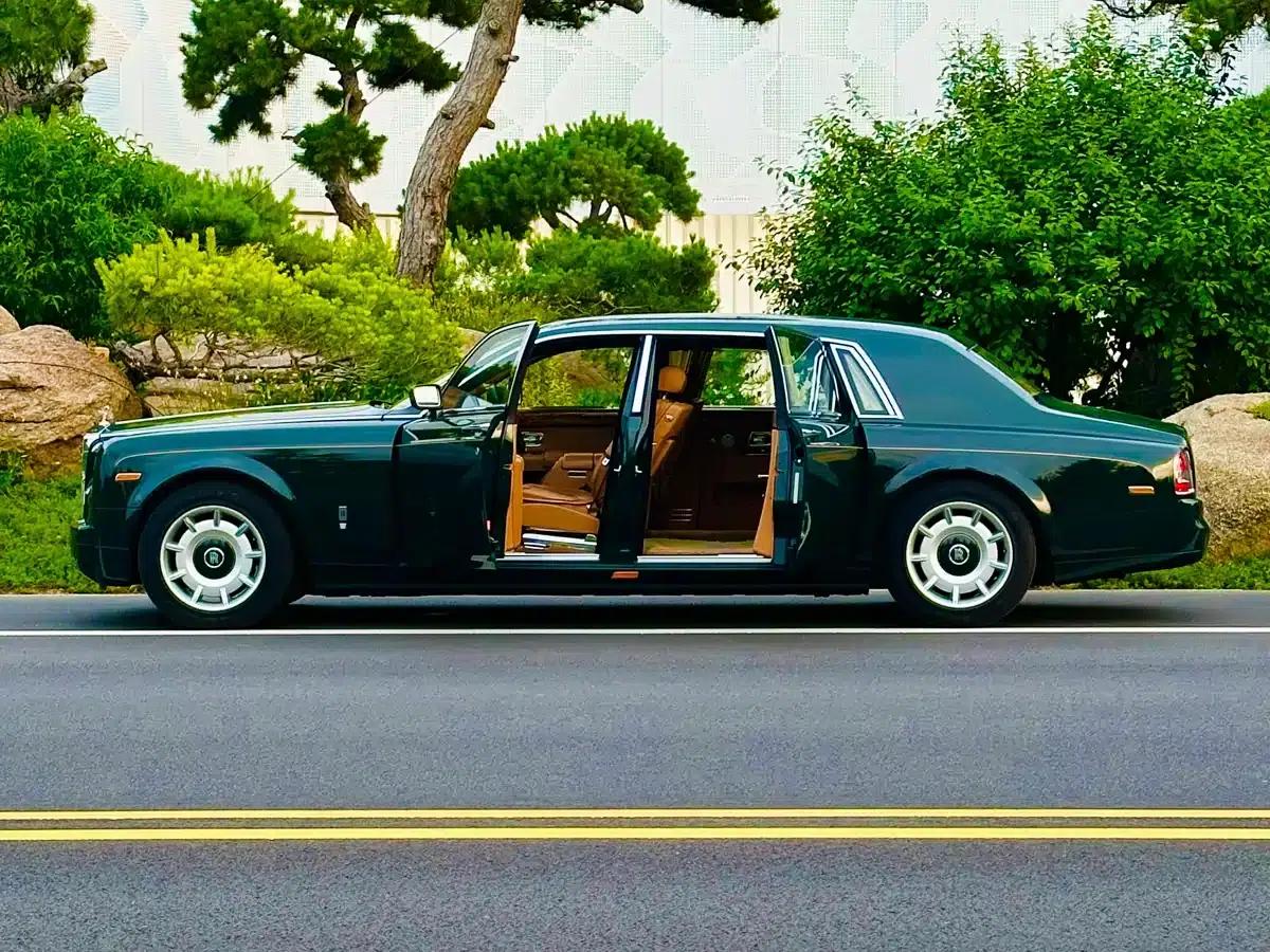 2006 Phantom 6.7L Extended Wheelbase (EWB) — миниатюра 8
