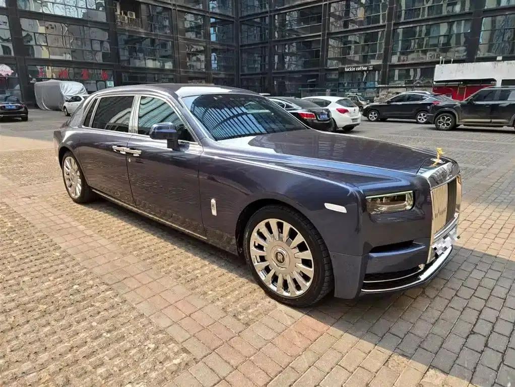 2024 Phantom Long Wheelbase Series II — миниатюра 2
