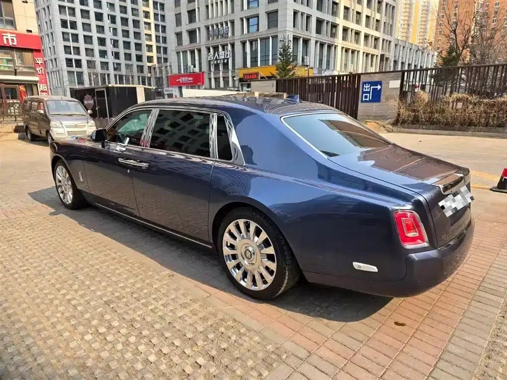2024 Phantom Long Wheelbase Series II — миниатюра 3