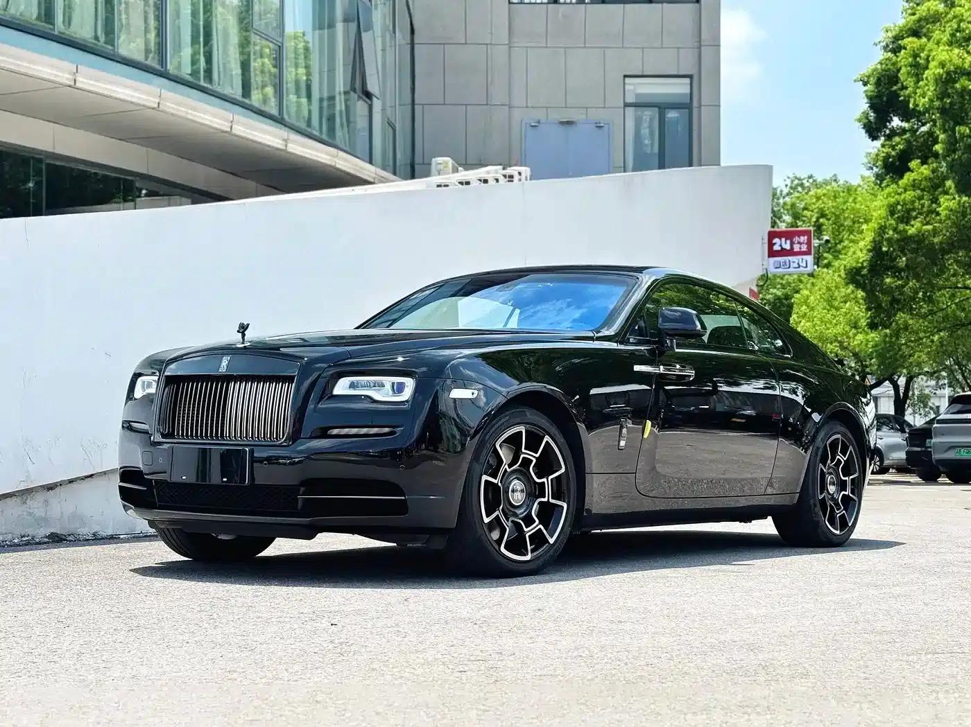 2017 Phantom 6.6T Black Badge Edition — миниатюра 1