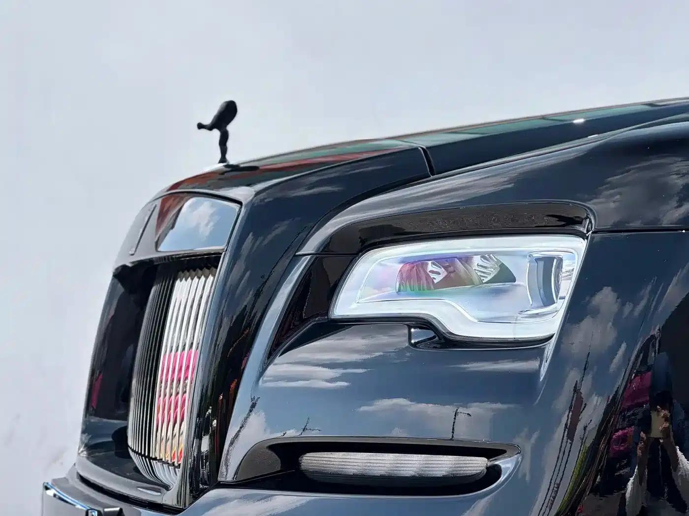 2017 Phantom 6.6T Black Badge Edition — миниатюра 2