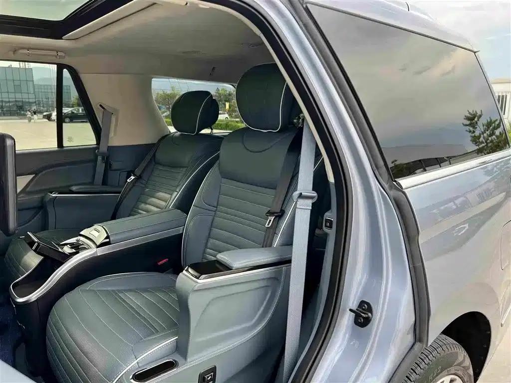 Navigator 2019 3.5T Presidential Series (China VI Emission Standard) — миниатюра 12