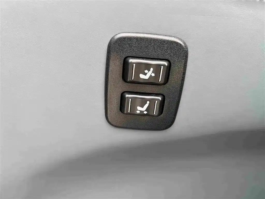 Navigator 2019 3.5T Presidential Series (China VI Emission Standard) — миниатюра 13