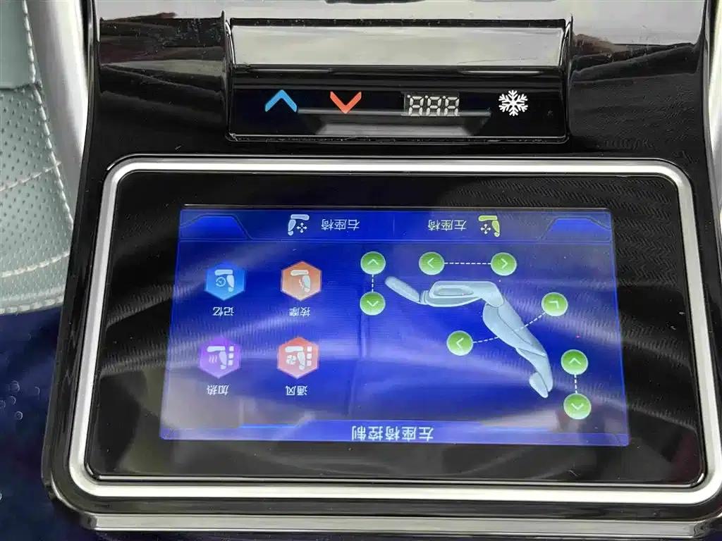 Navigator 2019 3.5T Presidential Series (China VI Emission Standard) — миниатюра 19