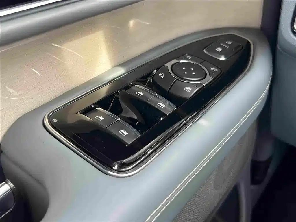 Navigator 2019 3.5T Presidential Series (China VI Emission Standard) — миниатюра 26
