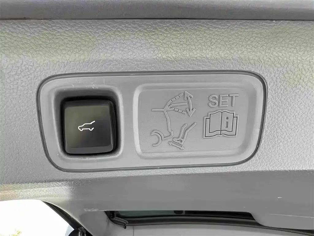 Navigator 2019 3.5T Presidential Series (China VI Emission Standard) — миниатюра 30