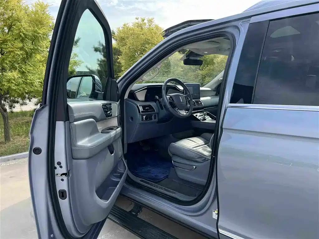 Navigator 2019 3.5T Presidential Series (China VI Emission Standard) — миниатюра 4
