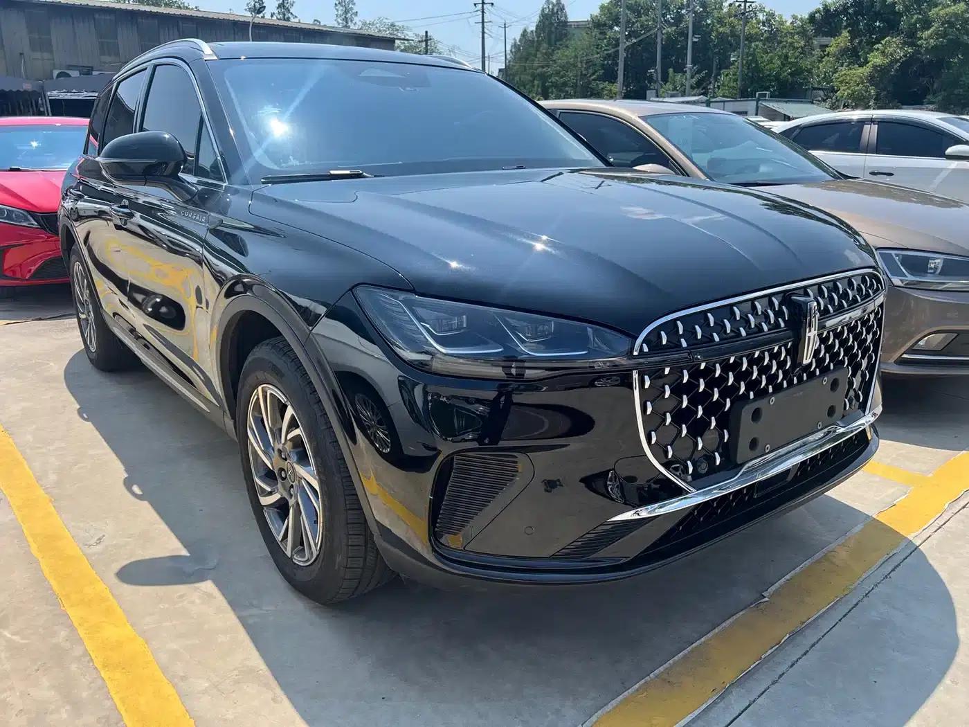 Adventurer 2023 2.0T 2WD Premium Edition — миниатюра 3