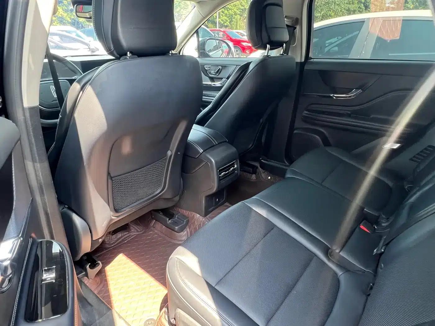 Adventurer 2023 2.0T 2WD Premium Edition — миниатюра 9