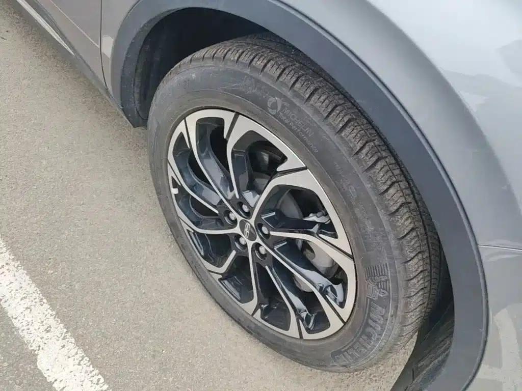 Navigator 2023 2.0T AWD Premium Edition — миниатюра 14