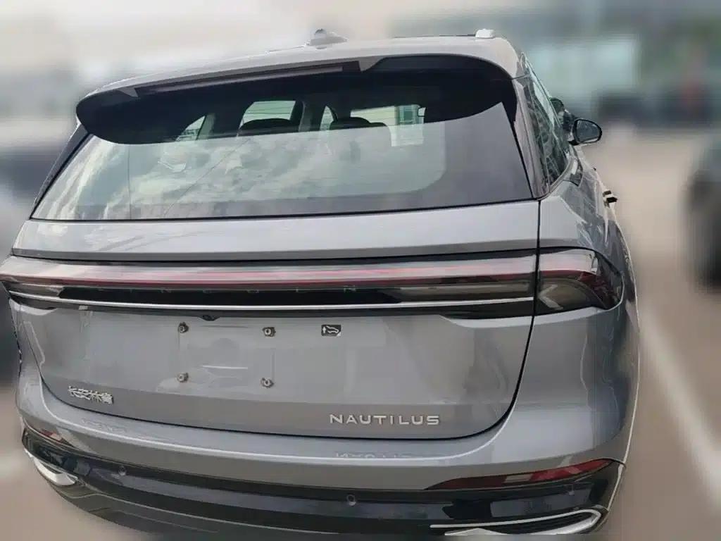 Navigator 2023 2.0T AWD Premium Edition — миниатюра 10