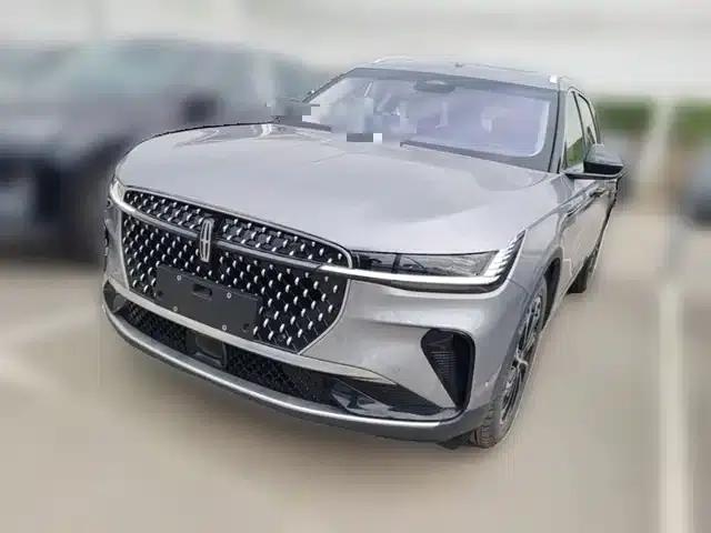 Navigator 2023 2.0T AWD Premium Edition