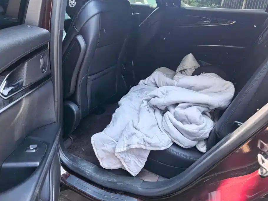 2019 Navigator Imported Model 2.0T 4WD Premium Edition (National V Emission Standard) — миниатюра 11