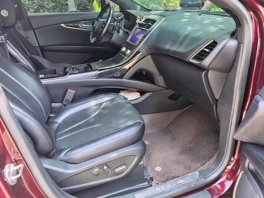 2019 Navigator Imported Model 2.0T 4WD Premium Edition (National V Emission Standard) — миниатюра 8