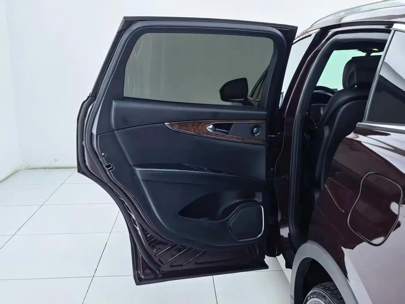 Navigator (Imported) 2019 2.7T 4WD Premium Edition (China VI Emission Standard) — миниатюра 20