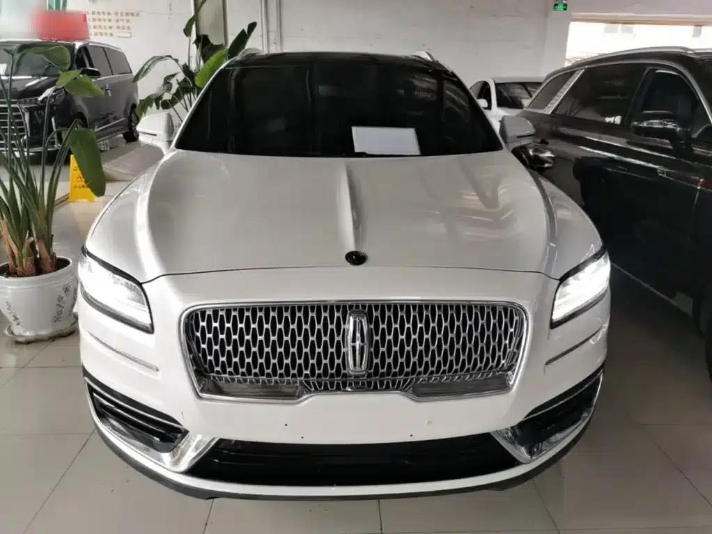 2019 Navigator Imported Model 2.0T Two-Wheel Drive Premium Edition (China VI Emission Standard) — миниатюра 3