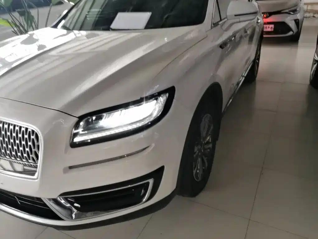2019 Navigator Imported Model 2.0T Two-Wheel Drive Premium Edition (China VI Emission Standard) — миниатюра 24