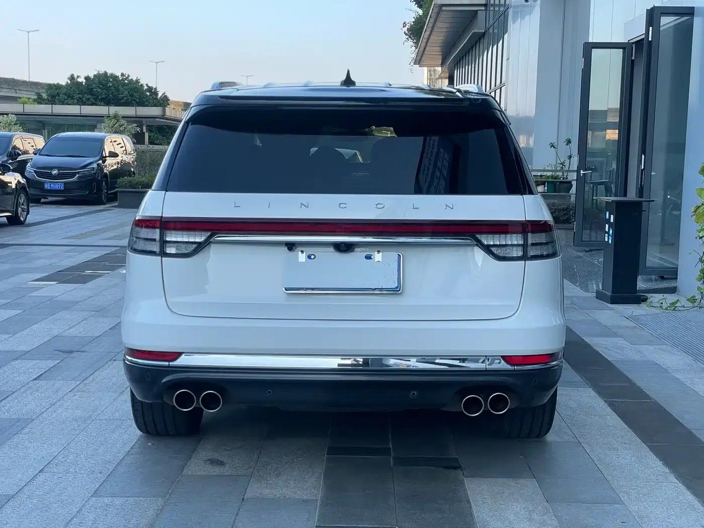 2020 Aviator 3.0T V6 AWD Executive Edition — миниатюра 16