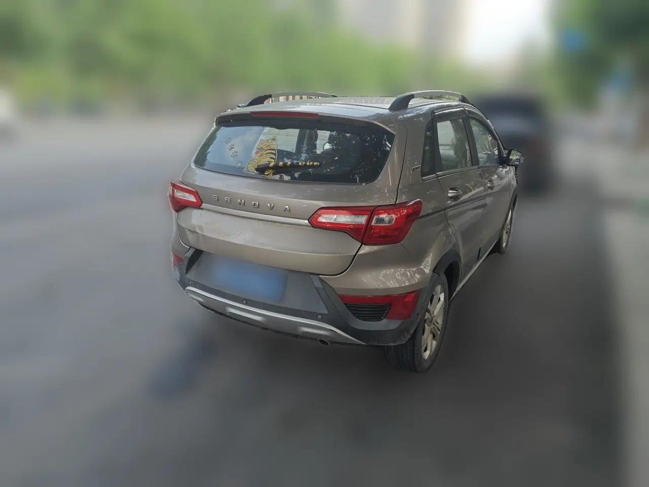 BAIC Senova X25 2015 1.5L manual Comfort trim level — миниатюра 6