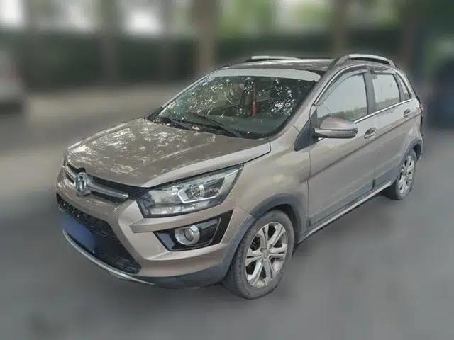 BAIC Senova X25 2015 1.5L manual Comfort trim level