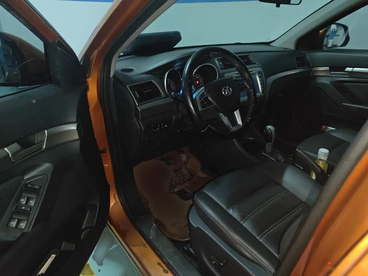 BAIC Senova X65 2015 2.0T Automatic Elite Model — миниатюра 16