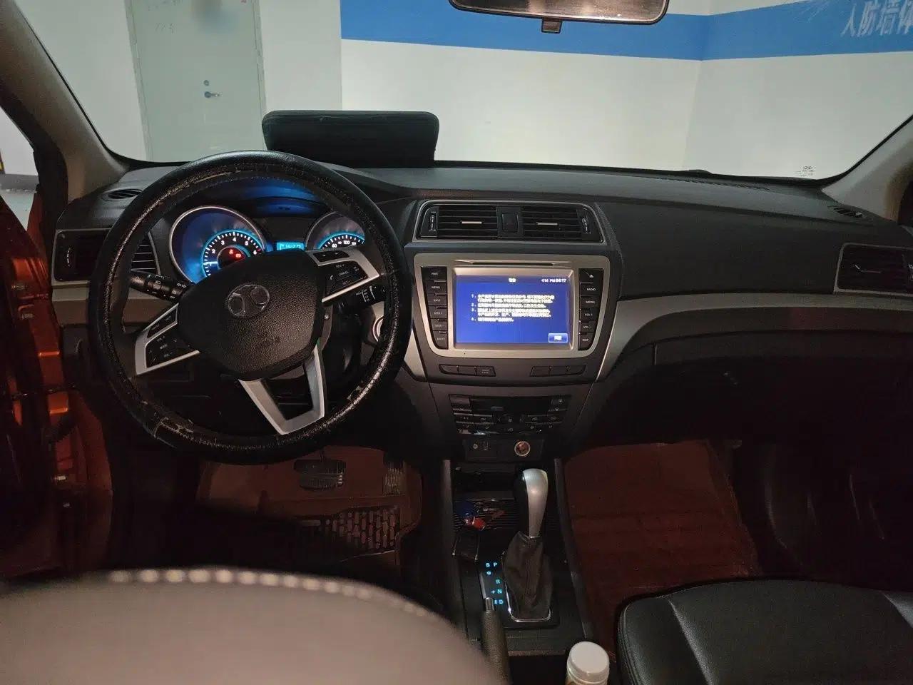 BAIC Senova X65 2015 2.0T Automatic Elite Model — миниатюра 9