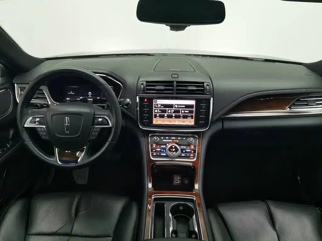 Lincoln Continental 2017 2.0T Two-Wheel Drive Premium Edition — миниатюра 5