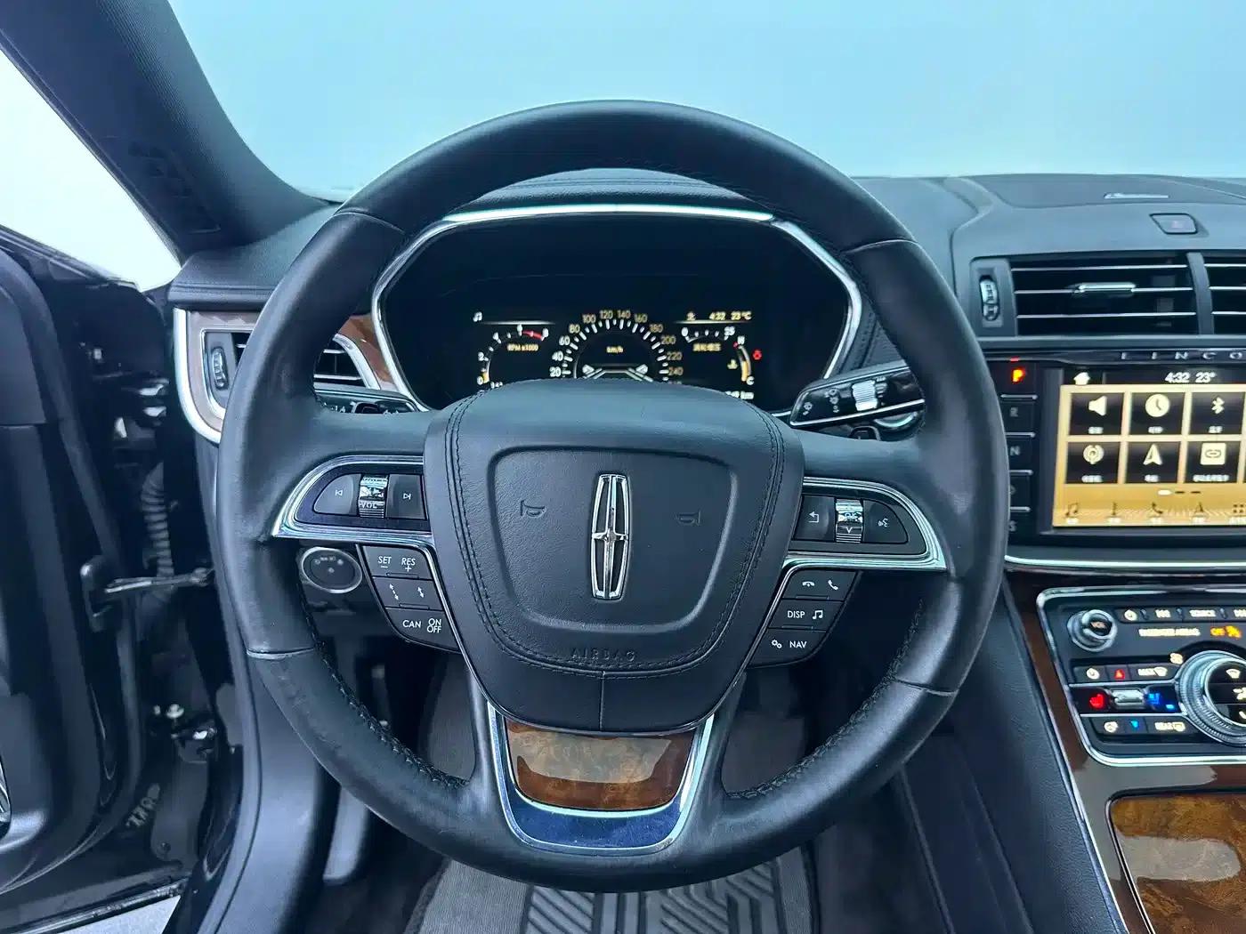 Lincoln Continental 2017 3.0T AWD Reserve — миниатюра 15