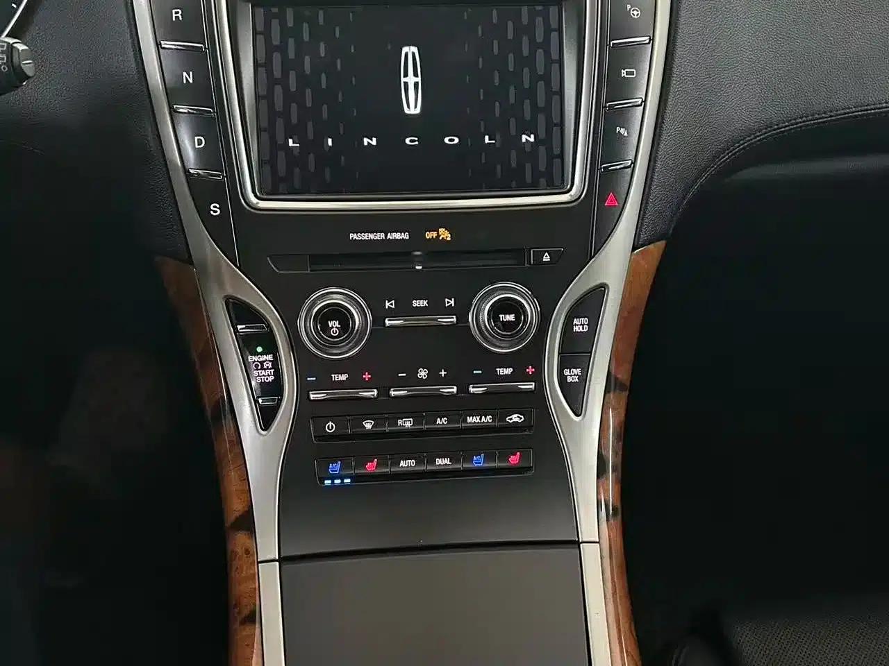 Lincoln MKX 2018 2.7T AWD Premium Edition — миниатюра 17