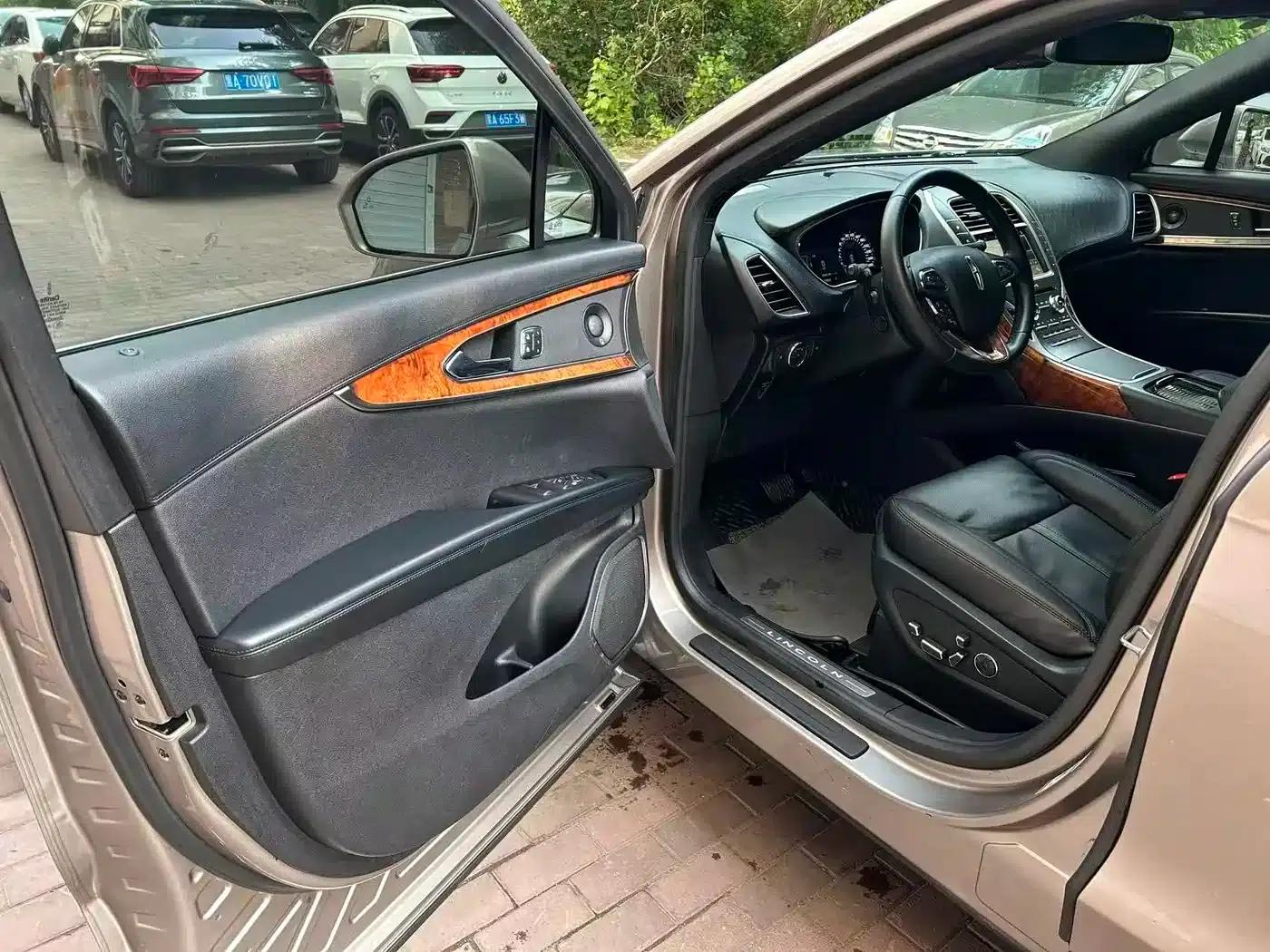 Lincoln MKX 2018 2.7T AWD Premium Edition — миниатюра 6