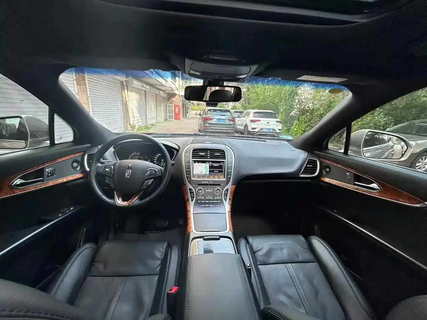 Lincoln MKX 2018 2.7T AWD Premium Edition — миниатюра 9