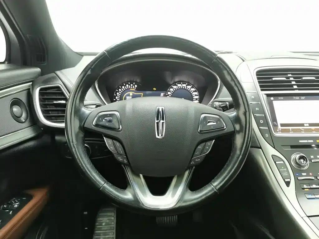 Lincoln MKX 2017 2.0T AWD Premium Edition — миниатюра 11