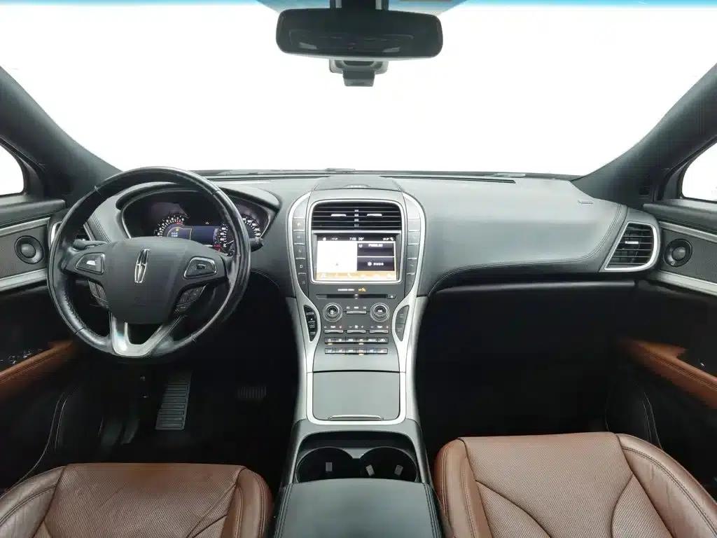 Lincoln MKX 2017 2.0T AWD Premium Edition — миниатюра 5