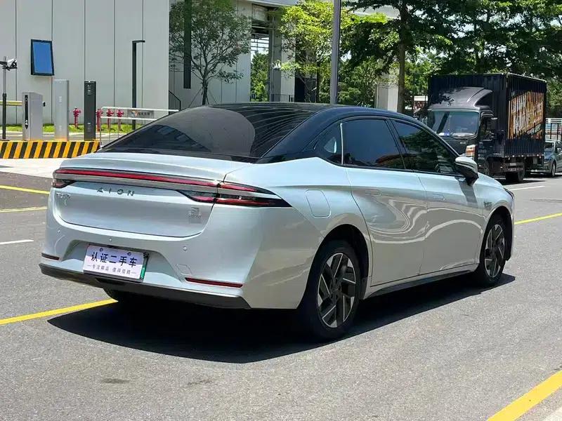 AION S 2021 Plus 80 Ultra-Long Range Edition — миниатюра 6