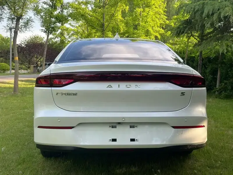 AION S 2023 Model - Charming 580 — миниатюра 5