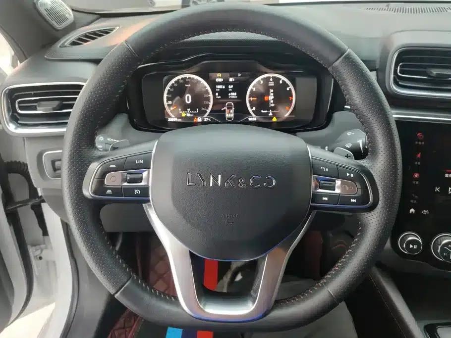 Lynk & Co 03 2019 1.5TD DCT Pro Edition (China VI Emission Standard) — миниатюра 15