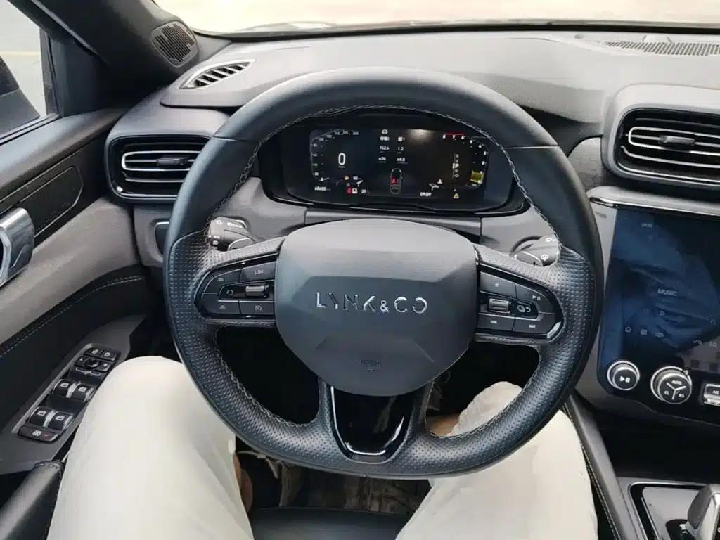 Lynk & Co 03 2022 1.5TD DCT Plus — миниатюра 11