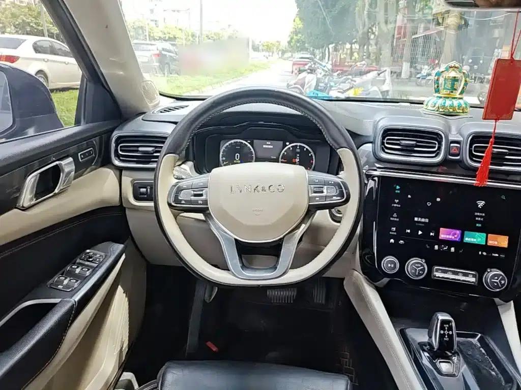 Lynk & Co 02 2019 1.5T DCT 2WD Pro Edition (China VI Emission Standard) — миниатюра 11