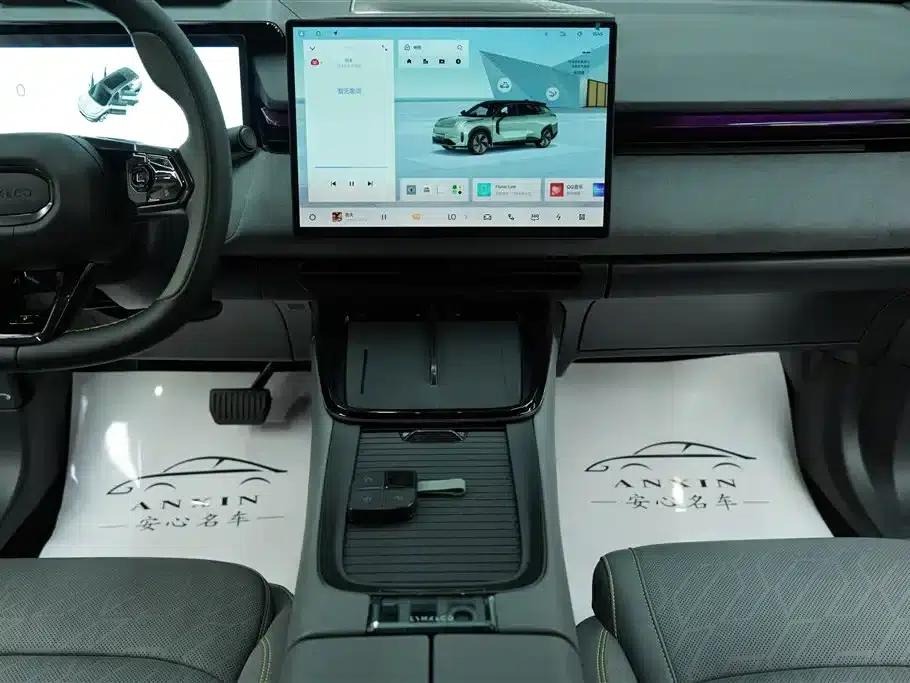 Lynk & Co 08 EM-P 2023 Model, 220km/h, Halo 4WD Performance — миниатюра 19