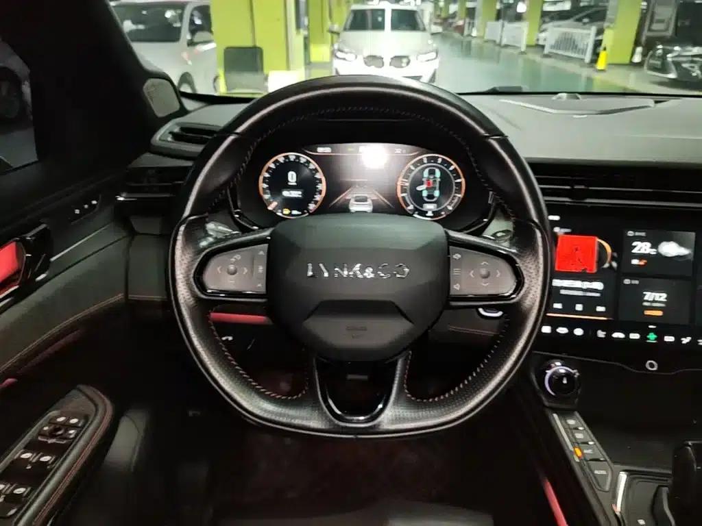 Lynk & Co 05 2020 2.0TD AWD Halo — миниатюра 11