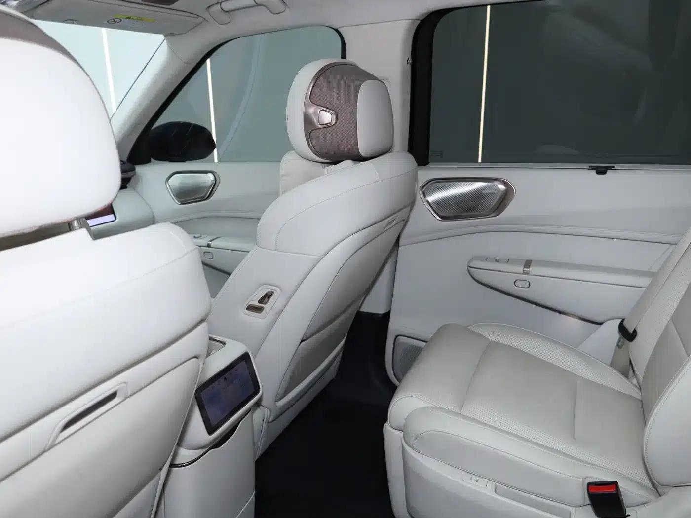 Lynk & Co 900 2025 2.0T Ultra 6-seater — миниатюра 11