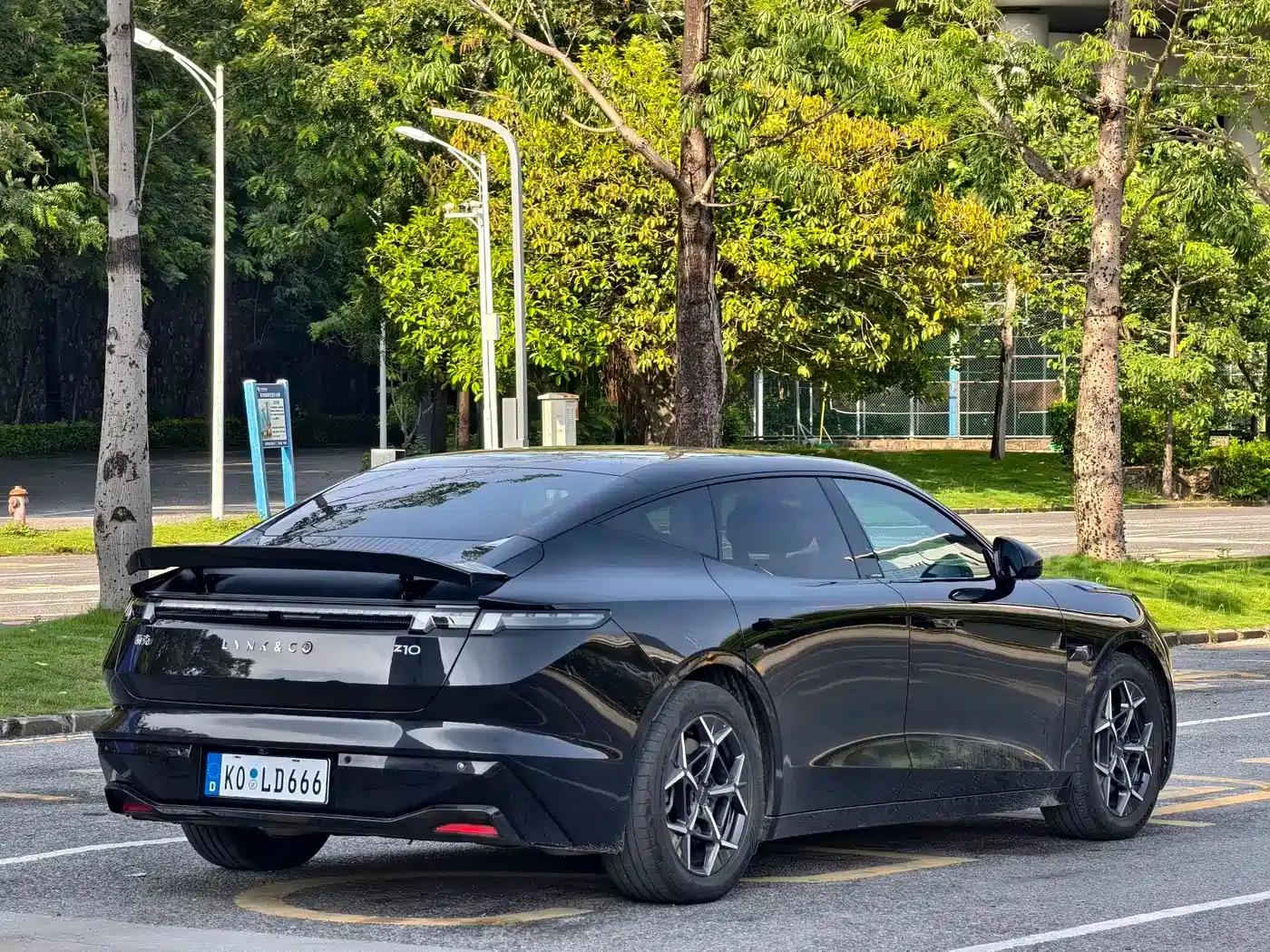 Lynk & Co Z10 2024 Model 95kWh 766km Rear-Wheel Drive Max — миниатюра 16