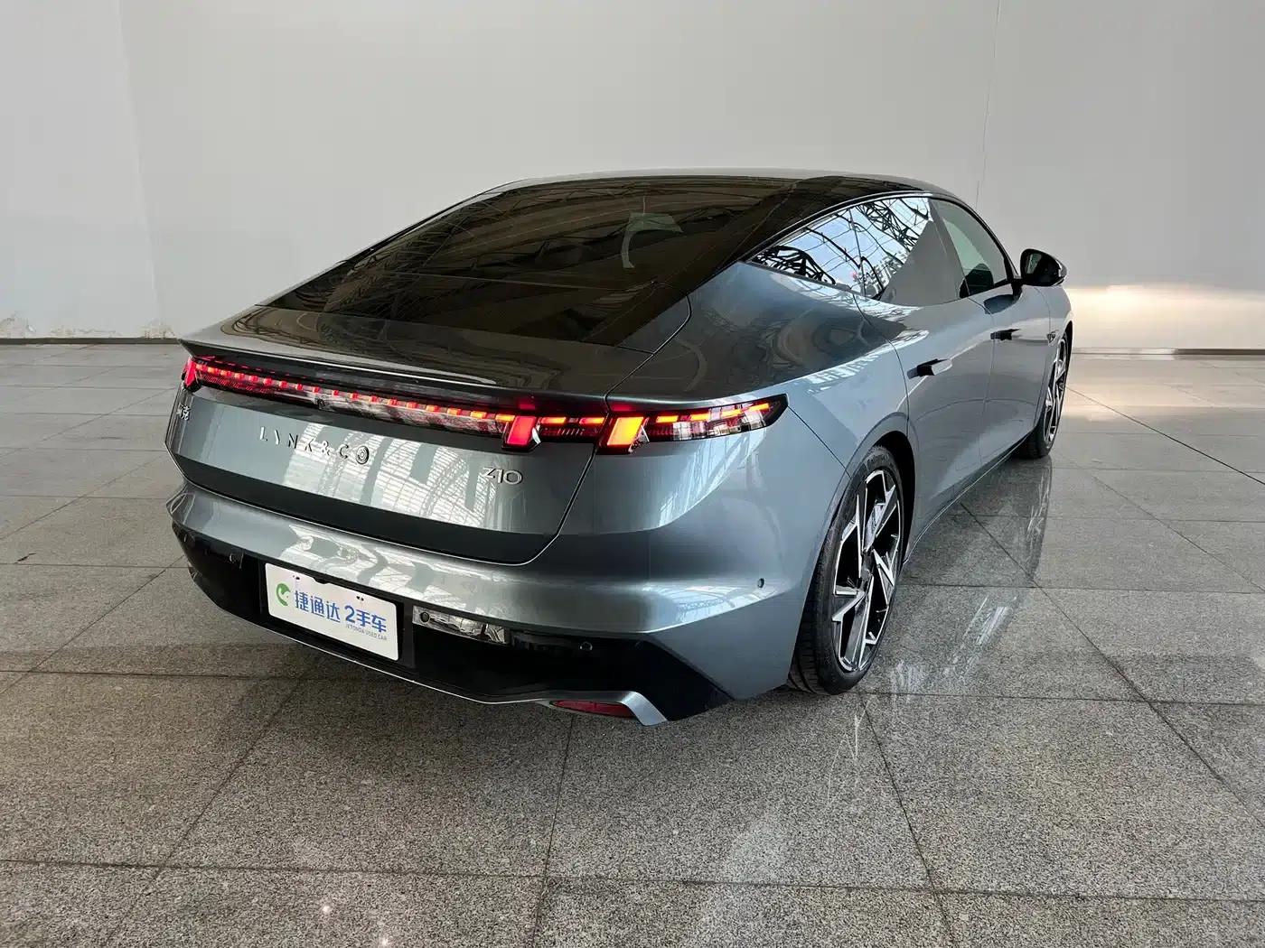 Lynk & Co Z10 2024 Model 95kWh 702km AWD Intelligent Driving Ultra — миниатюра 2
