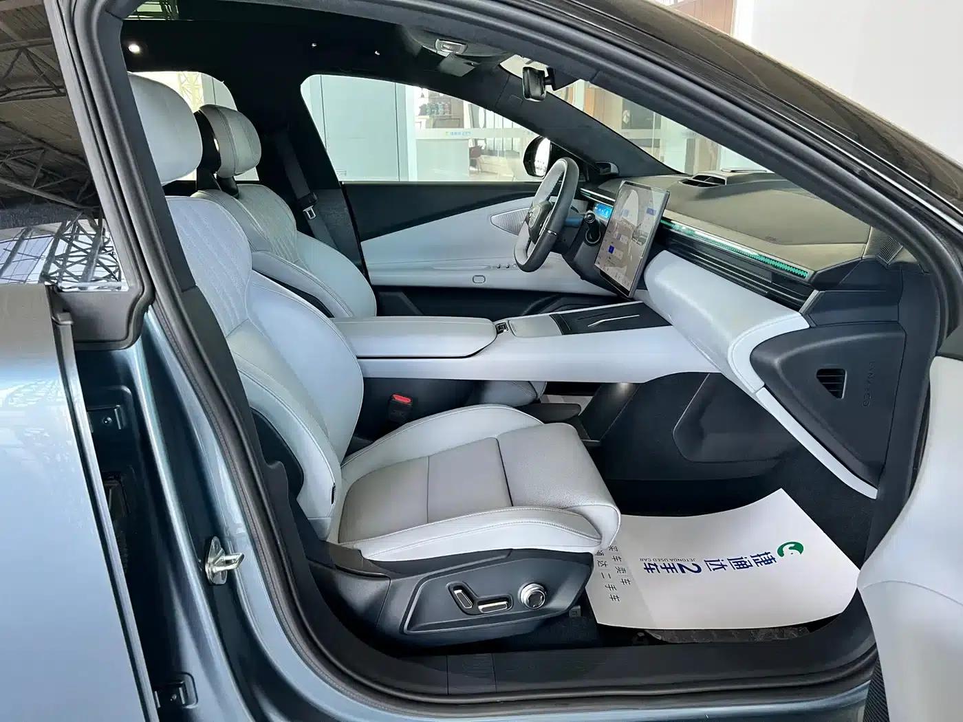 Lynk & Co Z10 2024 Model 95kWh 702km AWD Intelligent Driving Ultra — миниатюра 11