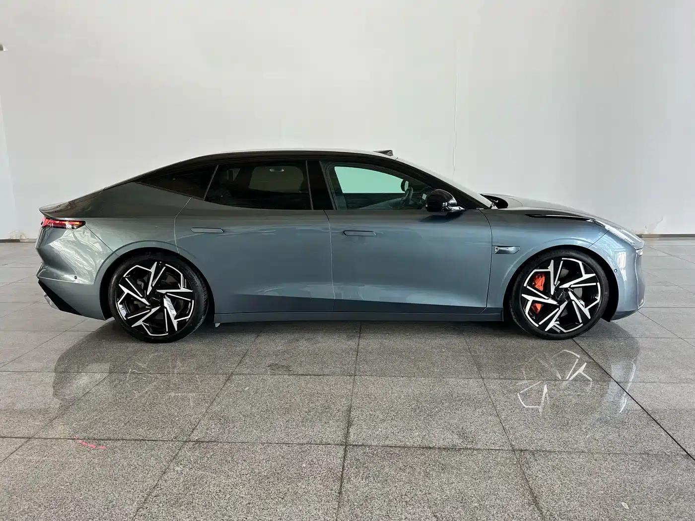 Lynk & Co Z10 2024 Model 95kWh 702km AWD Intelligent Driving Ultra — миниатюра 31