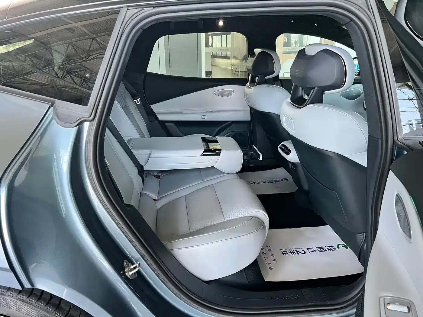 Lynk & Co Z10 2024 Model 95kWh 702km AWD Intelligent Driving Ultra — миниатюра 10